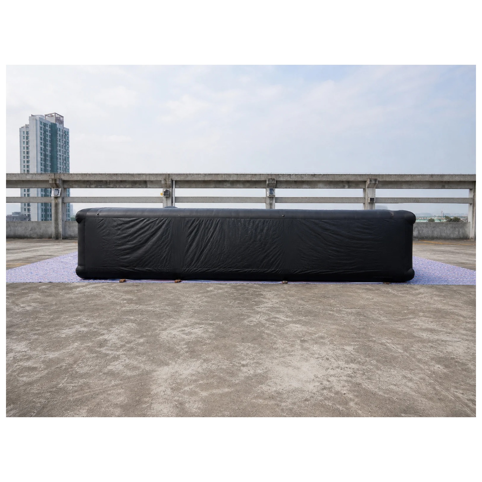 Large Plain Black Inflatable M - Outdoor Games For Kids recension och pris