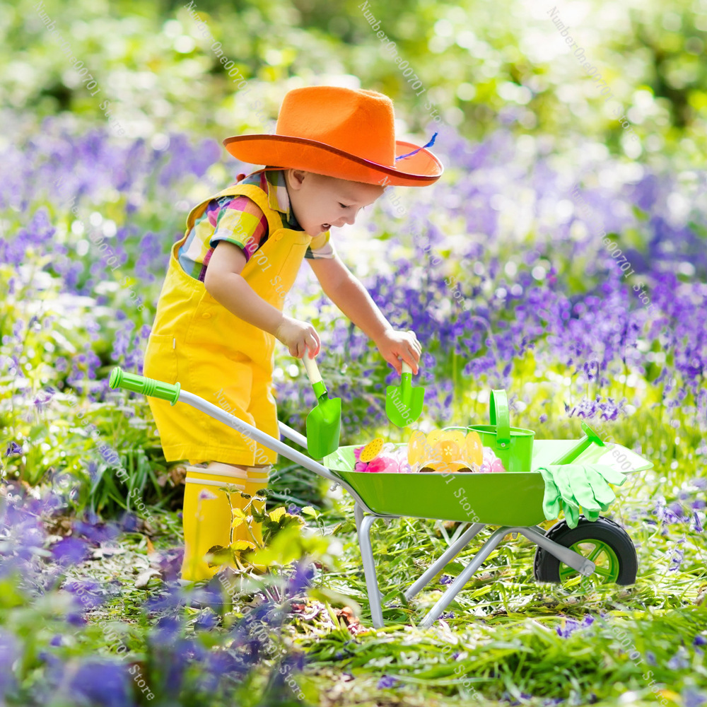 Kids Outdoor Wheelbarrow, Gree - Kids Outdoor Play recension och pris